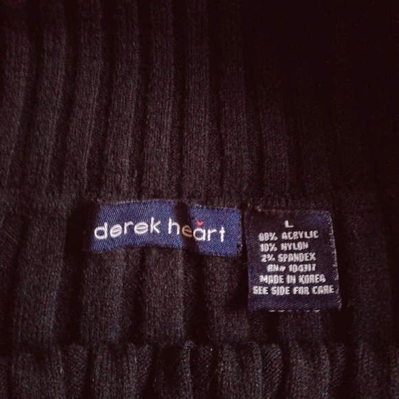 Sweater - Picture 3 of 4